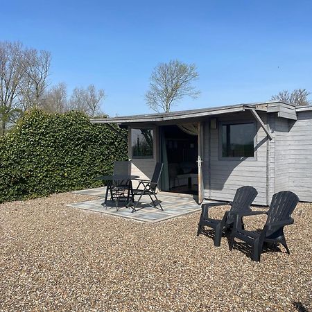 Villa Logeerboerderij De Salix Hitzum Exterior foto